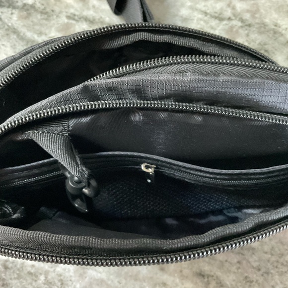 Chums belt bag/ fanny pack black - Picture 6 of 9